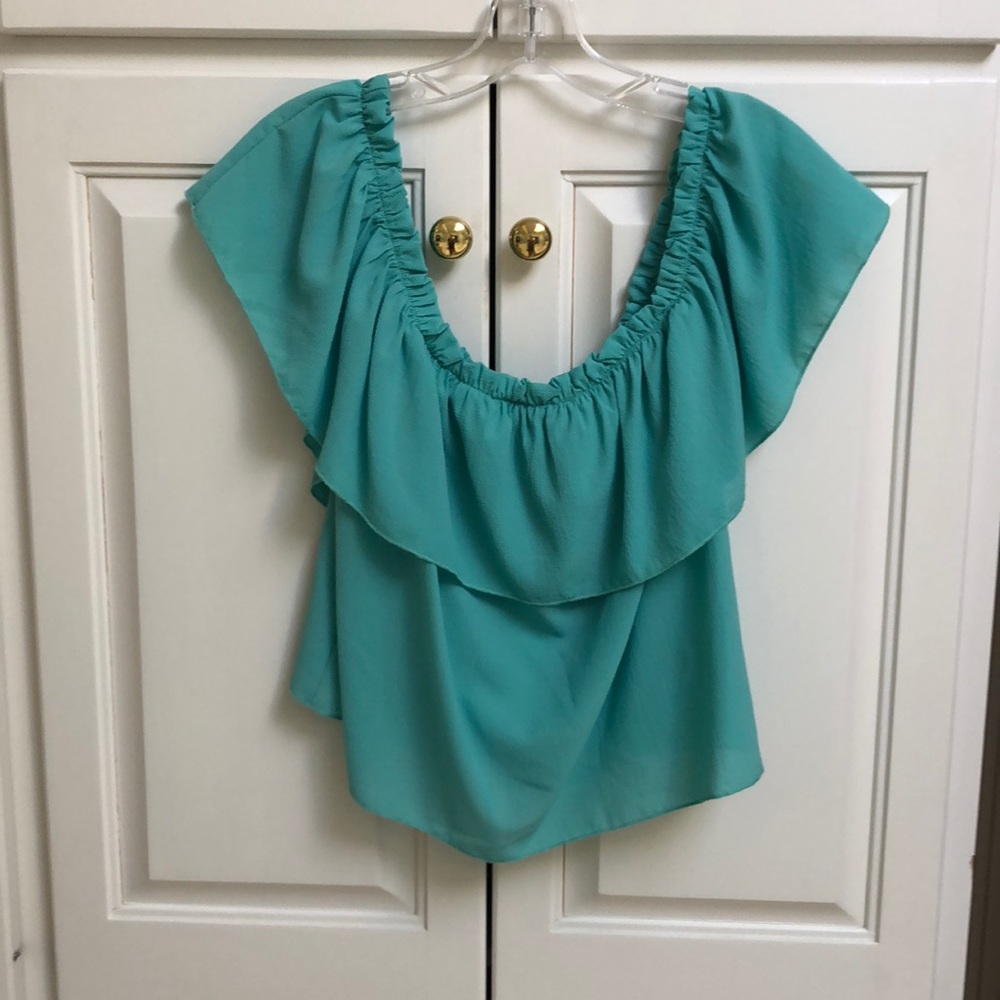 Light teal off the shoulder cropped blouse